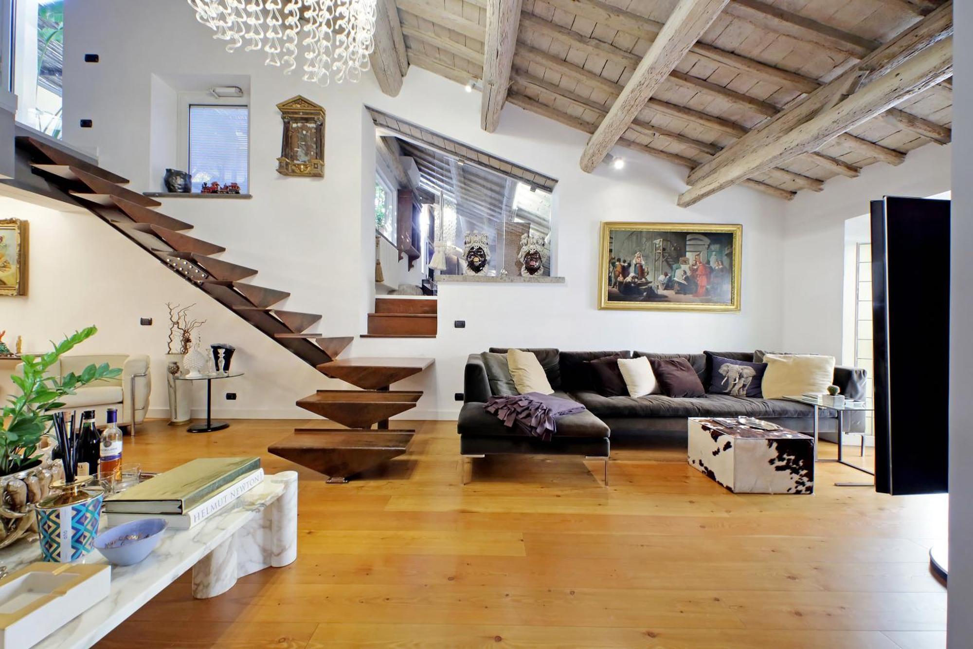 Pantheon With Secret Terrace Apartment *
